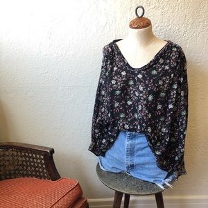 ba&sh floral king sleeve top

Size: 1 or small